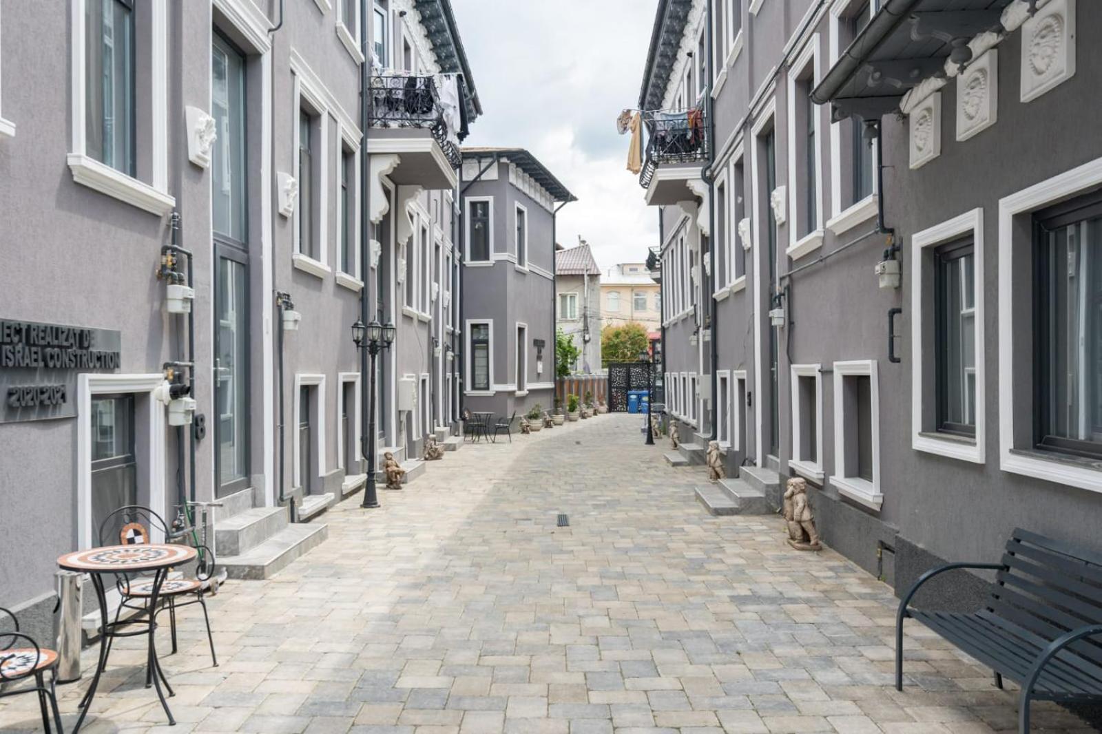 4 City Бухарест Экстерьер фото